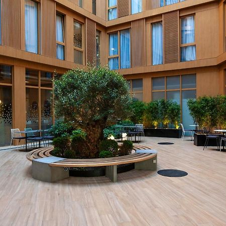 Holiday Inn Express Tbilisi Avlabari By Ihg Esterno foto