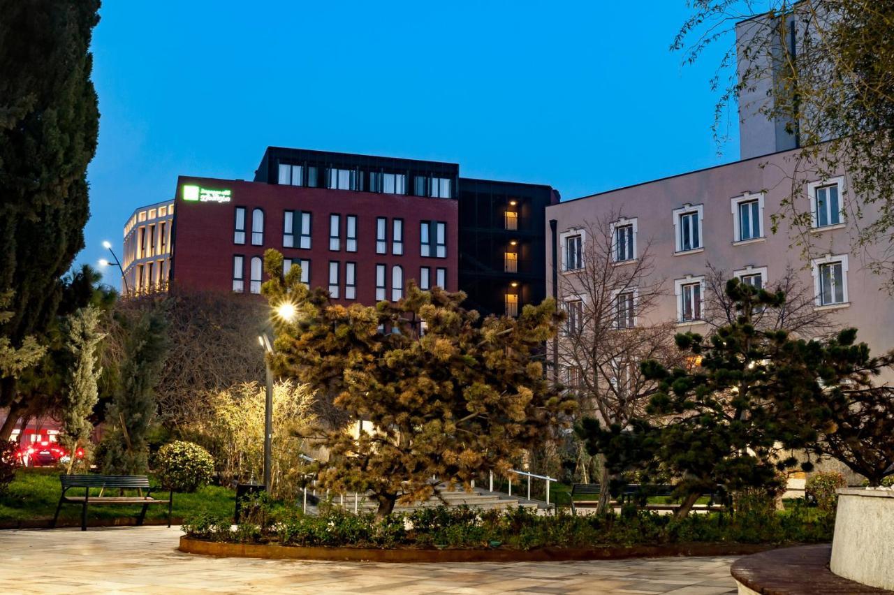 Holiday Inn Express Tbilisi Avlabari By Ihg Esterno foto