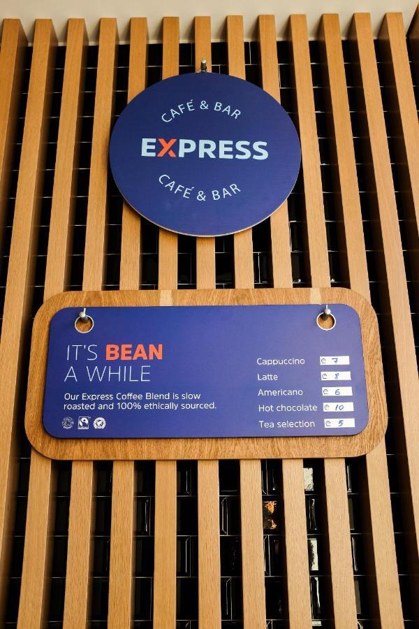 Holiday Inn Express Tbilisi Avlabari By Ihg Esterno foto