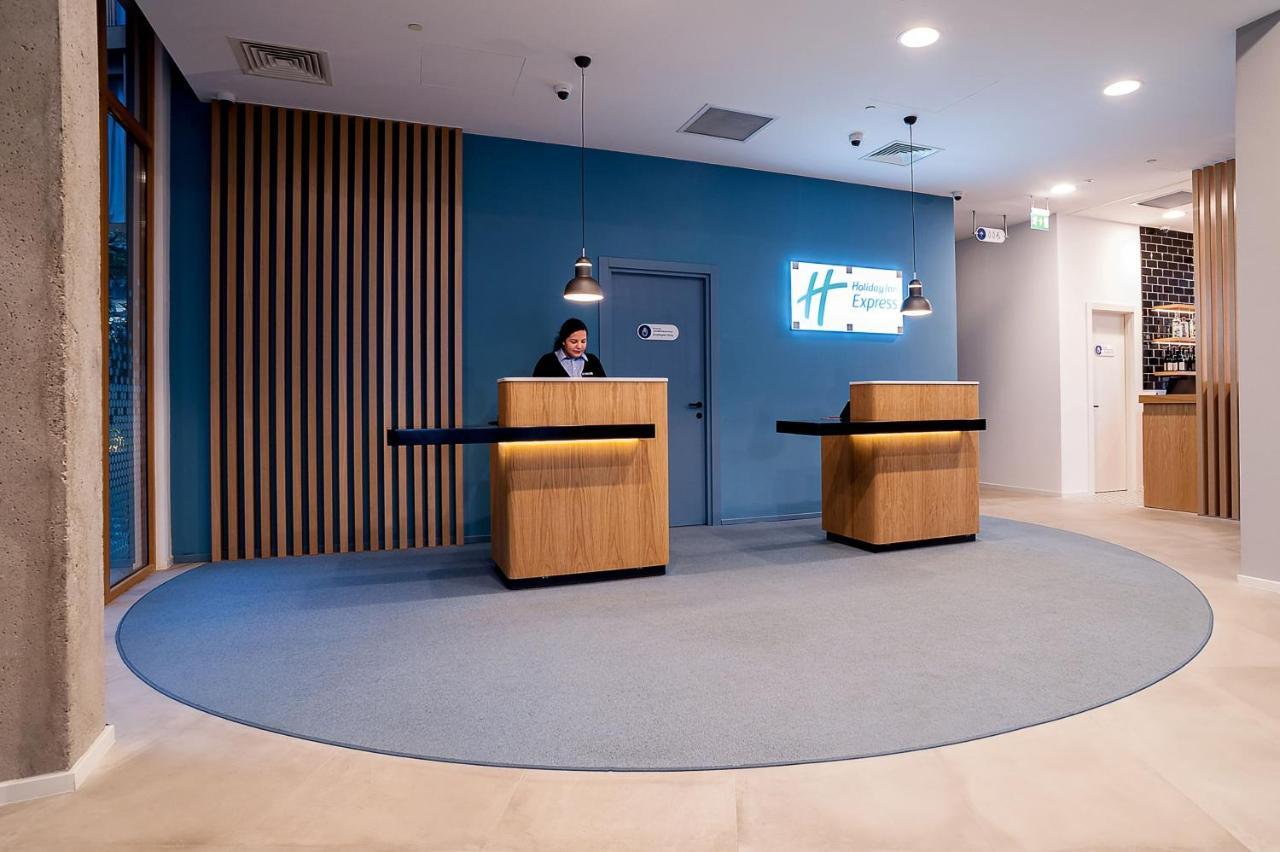 Holiday Inn Express Tbilisi Avlabari By Ihg Esterno foto