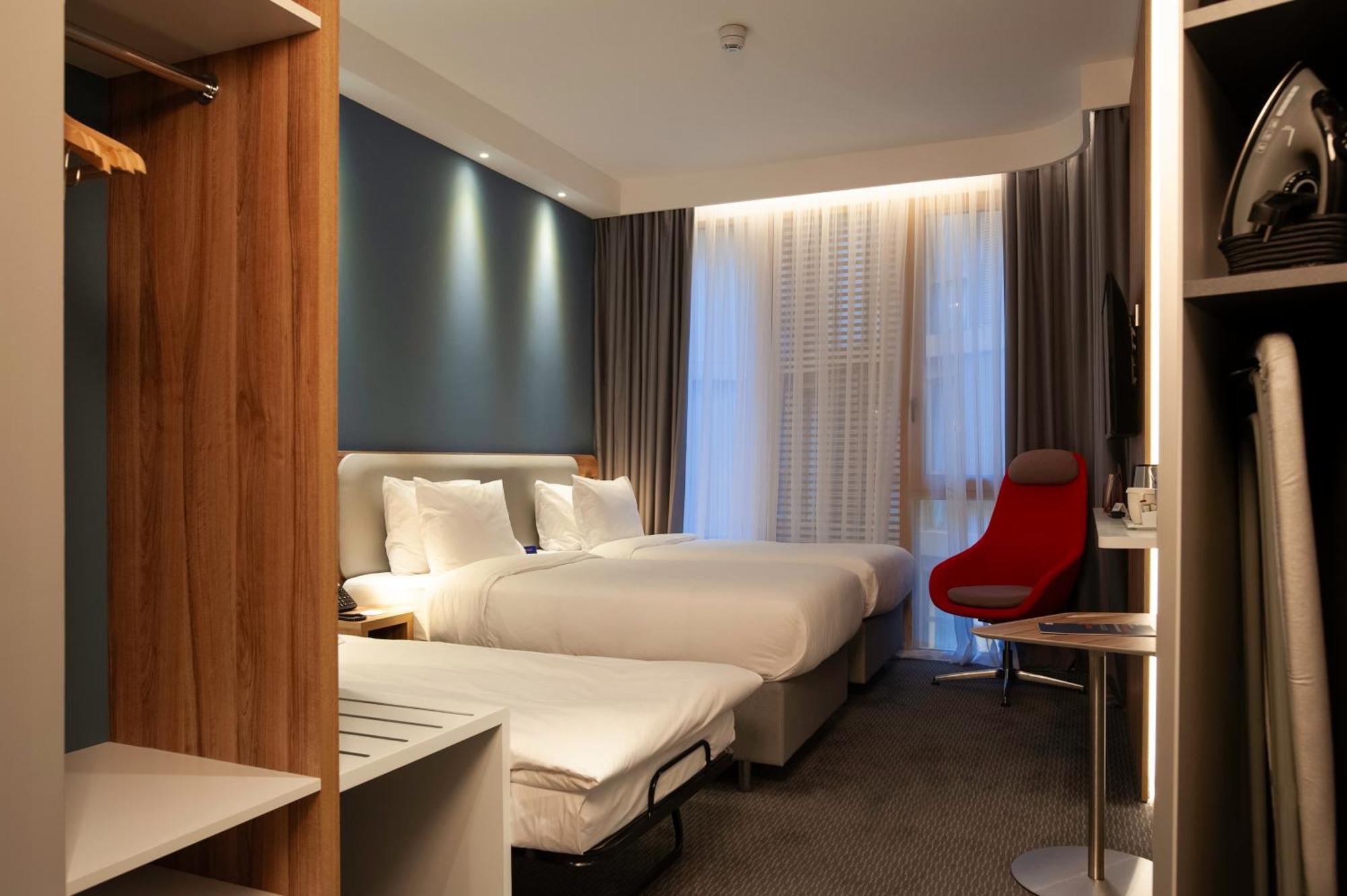 Holiday Inn Express Tbilisi Avlabari By Ihg Esterno foto